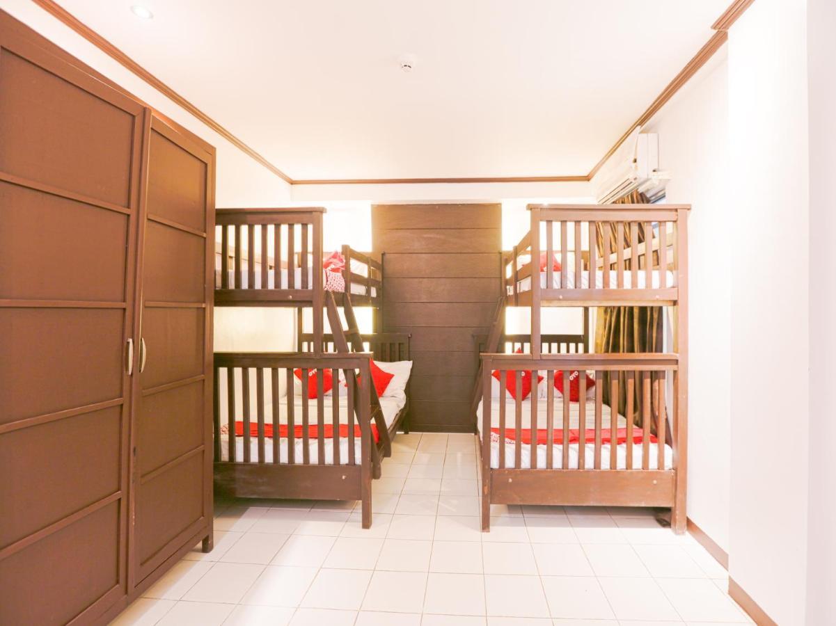 Oyo 759 Royal South Garden Suites Tagaytay City Екстериор снимка