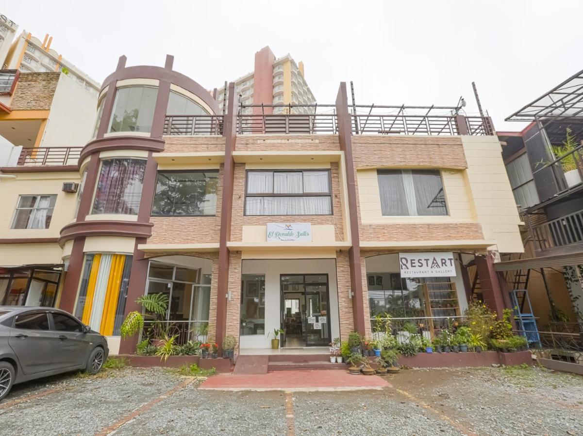 Oyo 759 Royal South Garden Suites Tagaytay City Екстериор снимка